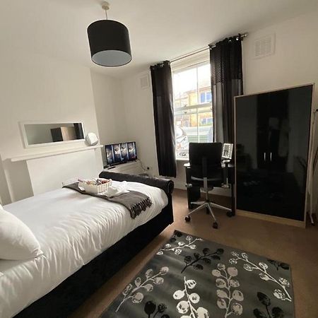 Comfy Room Londra Esterno foto